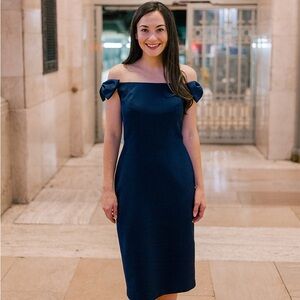 NWT Gal Meets Glam Jessica Dress 🎀